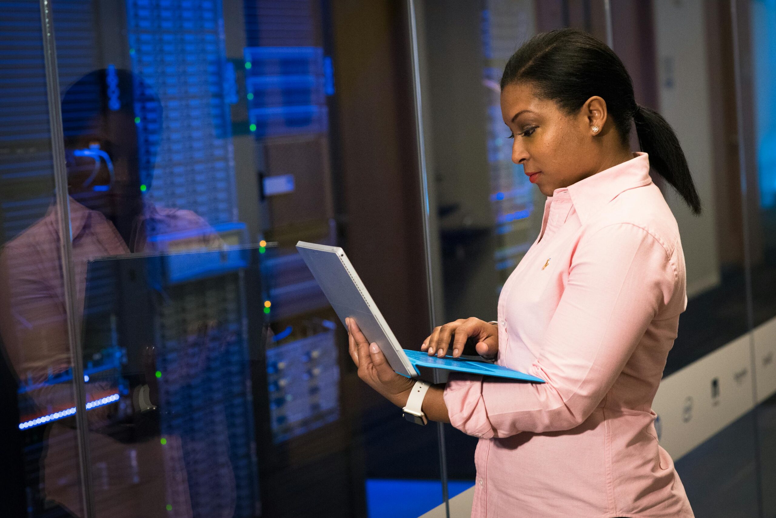 Netsafe Solutions managed IT engineer working in a Charlotte server environment